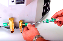 Refrigerant Locking Cap: Airtec Products Corp.