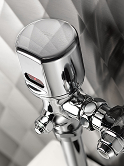 Flush Valve: Moen Inc.