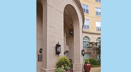 Exterior Coating Cleans Itself: Sto