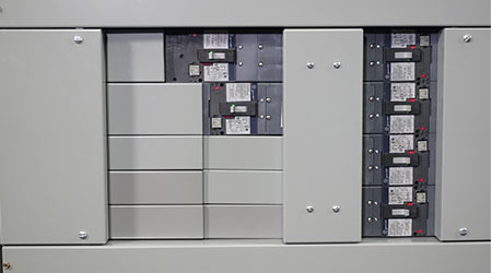 Power Panels Feature Flexible Configuration: GE